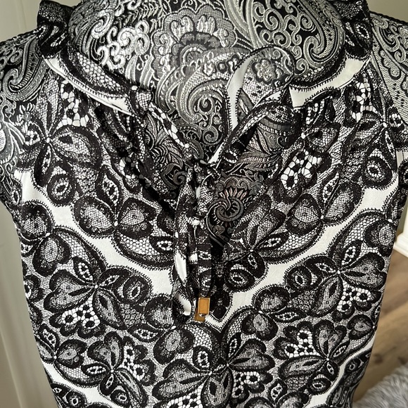 The Limited Shirt - Picture 4 of 5